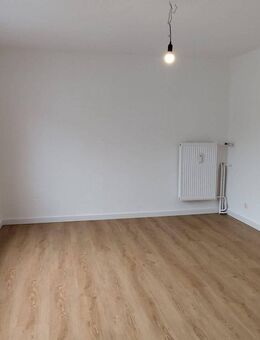 2-Zimmer-Wohnung mit Balkon in Elmshorn - Elmshorn