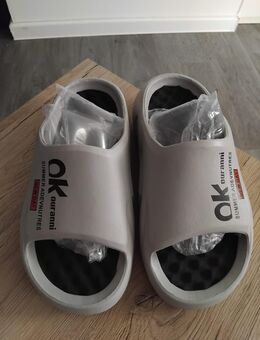 🩴 Herren Color-Block Sportslippers 36-37 - Düsseldorf Zentrum