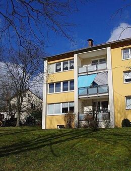 Helle 4-Zimmer-Wohnung mit Südbalkon - Coburg