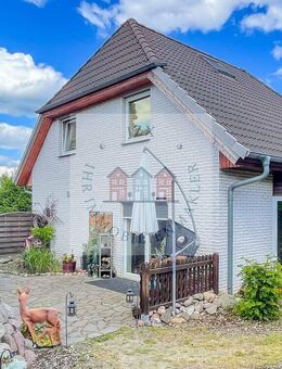 In familienfreundlicher Wohnsiedlung mit liebevoll gestaltetem Garten - Altlandsberg