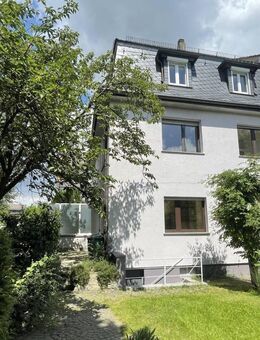 Ruhiges Altbau-Stadthaus in zentraler Lage - Frankfurt (Main)