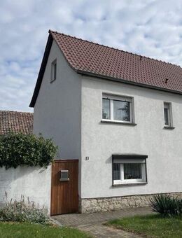 Wohn- oder Ferienhaus mit Garage/Nebengelass in Ortsrandlage von Schadeleben am „Concordia-See“ - Seeland