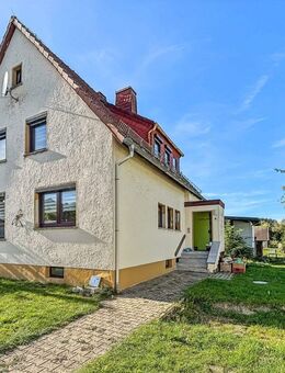 Charmantes Einfamilienhaus mit Potenzial - Sanierungsobjekt in ruhiger Lage - Konradsreuth
