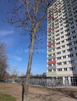 Einziehen oder Vermieten - Sanierte 4 Zimmer Wohnung mit Parkplatz - Rostock