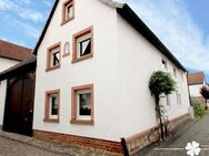 BERK Immobilien - Einfamilienhaus mit Altbaucharme - Ideal für junge Familien - Großostheim