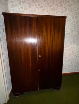 Vintage Kleiderschrank - Hude (Oldb)
