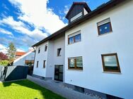 Gepflegte und individuelle 4-Zimmer-Maisonette-Wohnung mit Garage, zwei Balkonen und Einbauküche in Burgfarrnbach - Fürth
