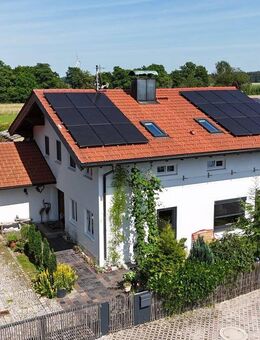 Zwischen Tradition und Technik in Sauerlach-Arget: Designhaus mit Gartenparadies & Energieautarkie - Sauerlach