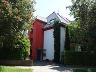 Toplage in Karlsruhe-Rüppurr: Luxuriöse 3-Zi.-Wohnung mit Einbauküche und Garage - Karlsruhe