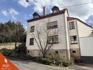 Charmantes Haus mit Nebengebäuden und idyllischem Garten - Hillscheid
