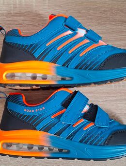 Sneaker Gr.40, 1x getragen - Oberammergau