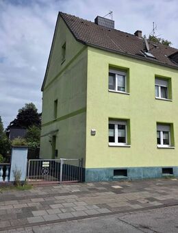 Modernisierte Doppelhaushälfte mit Garten in Duisburg-Wannheim - Duisburg