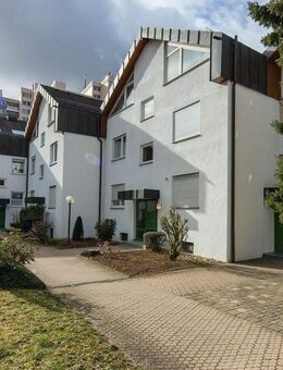 Ihr Platz an der Sonne: Gemütliche 2-Zimmer-Wohnung mit entspannter West-Loggia - Kornwestheim