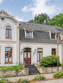 Charakteristische Villa mit angrenzender Praxisfläche - Uelsen