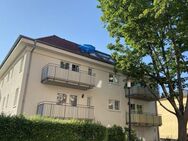DD-Striesen: vermietete 2-Zimmer DG-Wohnung mit drei kleinen Dachterrassen zu verkaufen - Dresden