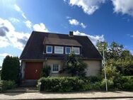 Ein-/Zweifamilienhaus auf großzügigem Grundstück - Gronau (Leine)