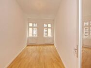 Wohnen in Friedrichshain: 4 Zimmer + Tageslichtbad + Badewanne + PROVISIONSFREI - Berlin