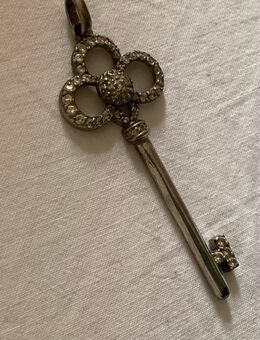 925er Silber Anhänger mit Silber Steinchen - Köln