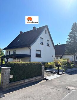 Gepflegtes Einfamilienwohnhaus mit Carport in traumhafter Lage von Sonneberg - Sonneberg