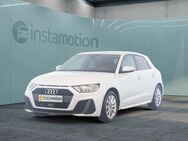 Audi A1, Sportback 30 TFSI S line |, Jahr 2023 - München