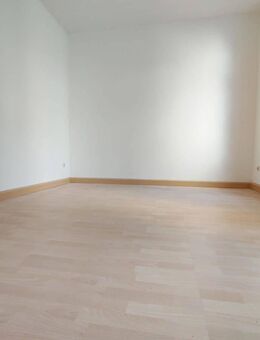 Helle neurenovierte Singlewohnung mit offene Wohnküche im ruhigen Haus mit freundlichen Nachbarn! - Oberhausen
