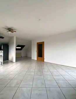 Ruhige 75?m²-DG-Wohnung mit Komfort: Einbauküche & Garage inklusive - Bad Friedrichshall