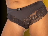 Getragene Spitzenstrings/Tangas/Slips - schwarz und weiß - andere Farben sind auf Wunsch möglich. - Velbert