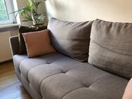 3-Sitzer Schlafsofa grau mit Stauraum / Couch - Berlin Reinickendorf