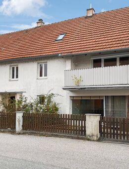 Renovierungsbedürftiges Zweifamilienhaus mit viel Potenzial in toller Lage - Dingolfing