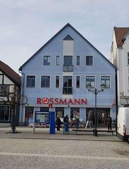 Eigentumswohnung mit Balkon und Top-Ausstattung im Herzen von Waren Müritz - Waren (Müritz)