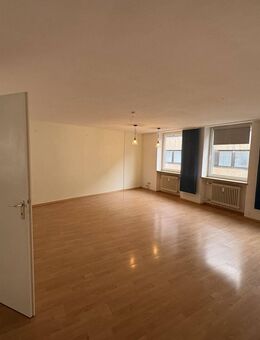 3 Zi. Kaiserstr. - ca. 83 m² - kein Balkon - Nürnberg