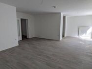 Perfekt für Ihre Familie; sanierte 4-Zimmer-Whg. mit Terrasse - Breisach (Rhein)
