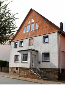 Gepflegtes Wohnhaus mit Nebengebäude - viel Platz für Wohnen, Arbeiten und Freizeit! - Waldeck (Hessen)