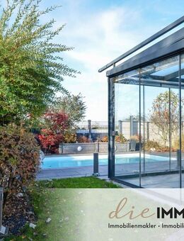 Neubaucharakter trifft Wohlfühloase: Hochwertig ausgestattetes Einfamilienhaus mit Außenpool! - Niederkassel