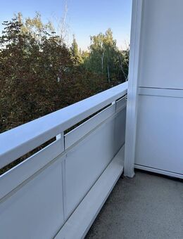 Preisgünstige 3-Zimmer-Wohnung mit Balkon! - Halle (Saale)