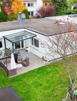 Einziehen und Wohlfühlen - modernes Einfamilienhaus mit sonnigem Garten - Gerbrunn