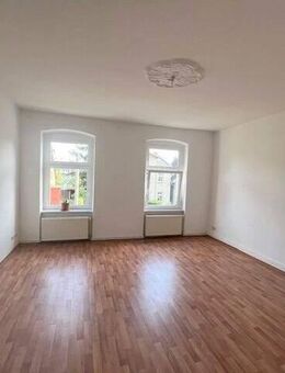 Helle 3 Raumwohnung mit Gartenanteil und Kfz-Stellplatz - Oranienburg