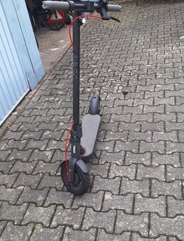 E-Scooter XIAOMI 4 Pro - Grevenbroich Zentrum