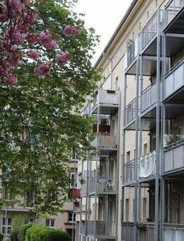 Charmante -Wohnung im 30er-Jahre-Denkmal, mit Stellpaltz - zentrumsnah & vermietet - Chemnitz