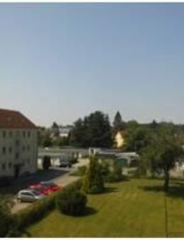 Lauta! Helle 1 Raum Wohnung mit Balkon und Gartenanteil zu vermieten! - Lauta