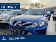 VW Touareg, 3.0 V6 TDI Terrain Tech, Jahr 2015 - Niefern-Öschelbronn