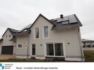 Neuwertiges Einfamilienhaus mit Einliegerwohnung in Ornbau OT Gern mit Doppelgarage und Einbauküche - Ornbau