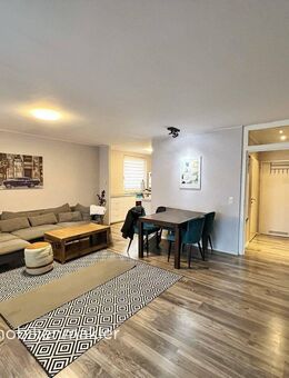 Licht. Raum. Weitblick. Stilvolle 2-Zimmer-Wohnung mit Wintergarten in Laatzen-Mitte - Laatzen