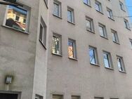 Helle 2-Zimmer Wohnung mit Einbauküche und Balkon in zentraler Lage. - Magdeburg