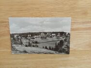 Ansichtskarte-AK-523-Oberbärenburg im Erzgebirge. Ortsmitte mit Kapelle. - Nörvenich