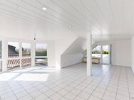 Frisch renovierte und TOP gepflegte Dachgeschoss-Wohnung mit Tageslichtbad, Einbauküche und Markise - Welver