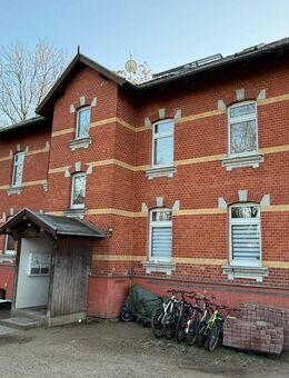Mehrfamilienhaus mit 5 Parteien, Faktor 10 zu 80% vermietet - Bad Lauchstädt (Goethestadt)
