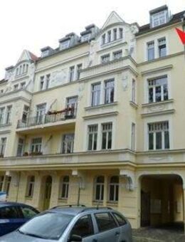 Zentrale, dennoch ruhig gelegene 3 Raum-Wohnung - Gera