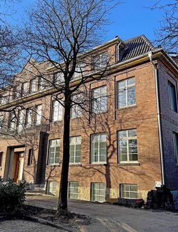 Erstbezug nach Sanierung - KFW 70 Stadtwohnung mit Einbauküche (barrierefrei) - Detmold