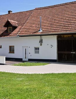 Exklusives Bauernhaus mit Scheunentrakt, Historischer Charme trifft modernsten Standard - Jettingen-Scheppach